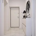 Lamer Luxus-suite Von Litto By Interhome Apartman