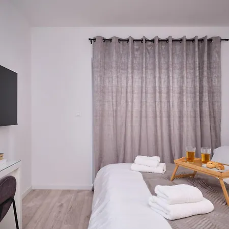 Lamer Luxus-suite Von Litto By Interhome 스플리트