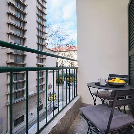 Lamer Luxus-suite Von Litto By Interhome