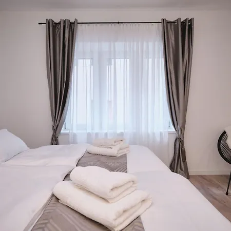 Lamer Luxus-suite Von Litto By Interhome 아파트