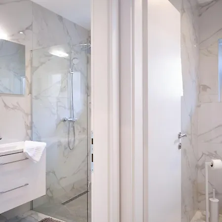 아파트 Lamer Luxus-suite Von Litto By Interhome 스플리트