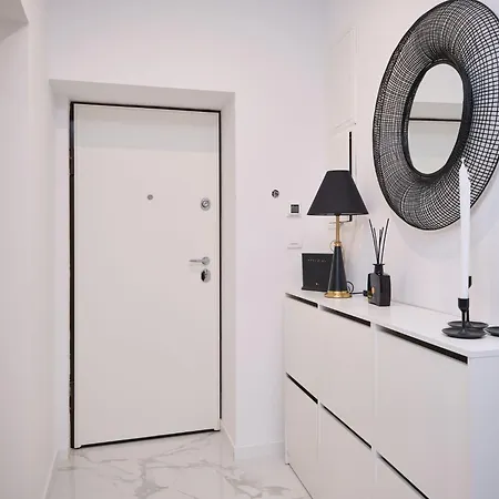 Lamer Luxus-suite Von Litto By Interhome