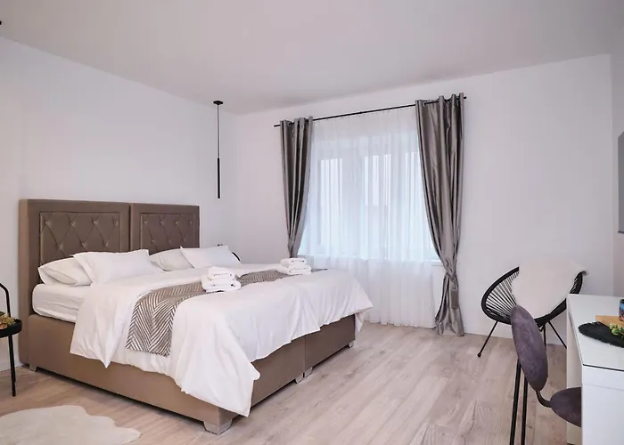 Lamer Luxus-suite Von Litto By Interhome Split