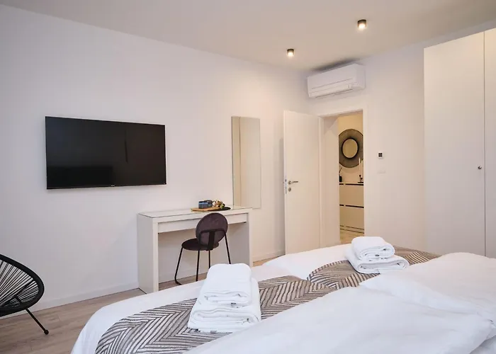 Lamer Luxus-suite Von Litto By Interhome *