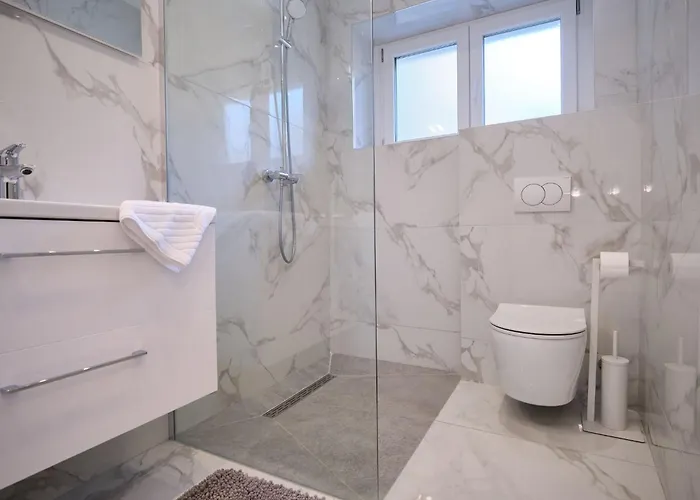 Lamer Luxus-suite Von Litto By Interhome Split