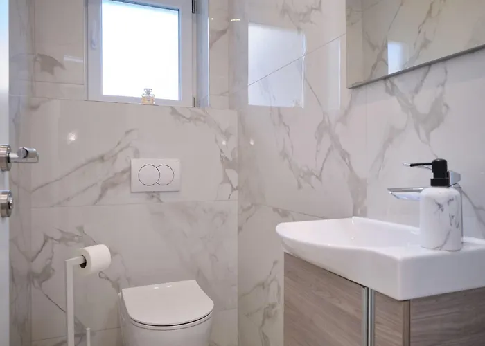 Lamer Luxus-suite Von Litto By Interhome Split