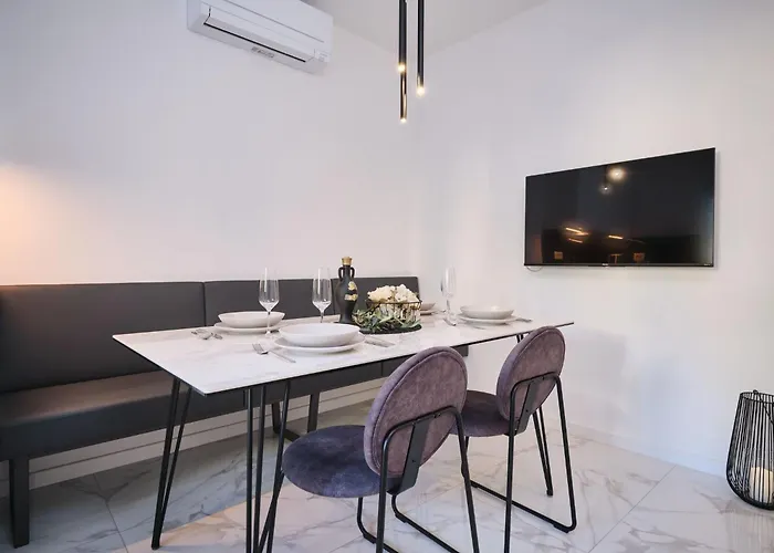 Lamer Luxus-suite Von Litto By Interhome * Split