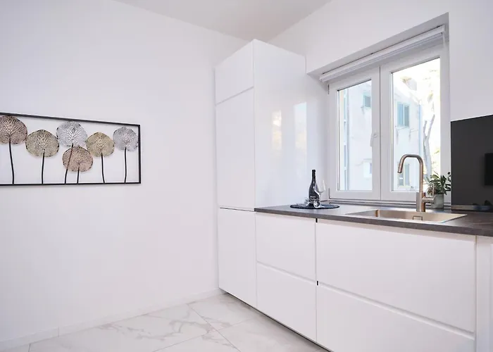 Lamer Luxus-suite Von Litto By Interhome Apartment Split